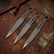 Iron Specter 3’lü Kunai Fırlatma Bıçak Seti