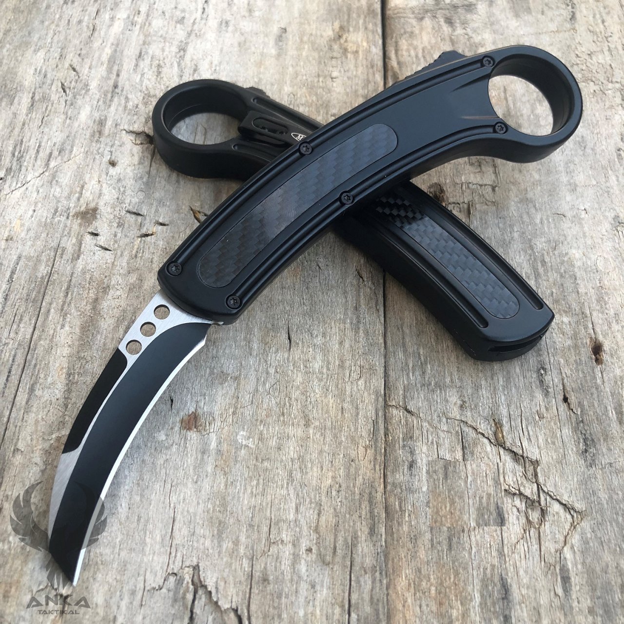 Microtech iconic OTF Karambit